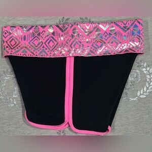 VS PINK BLING YOGA SHORTS M NWOT